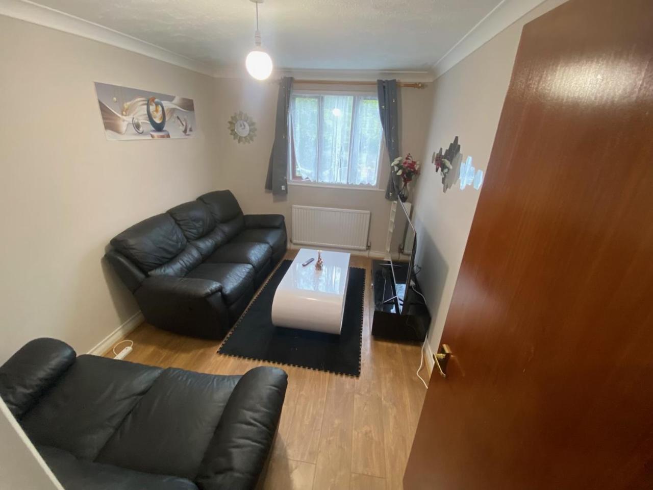 Stunning 2 Bedroom With Garden Sleep 6 لندن المظهر الخارجي الصورة
