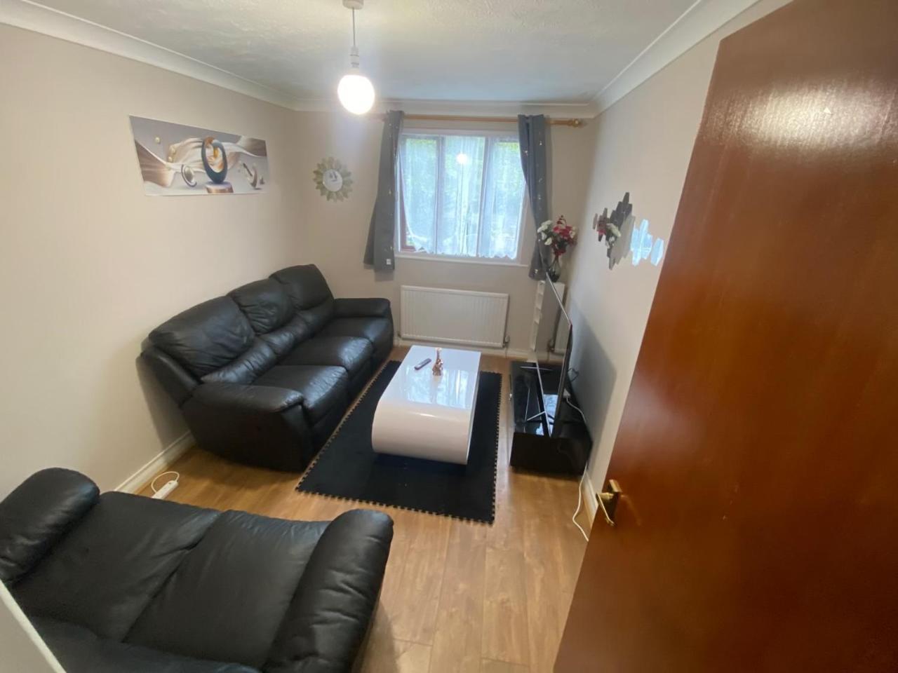 Stunning 2 Bedroom With Garden Sleep 6 لندن المظهر الخارجي الصورة